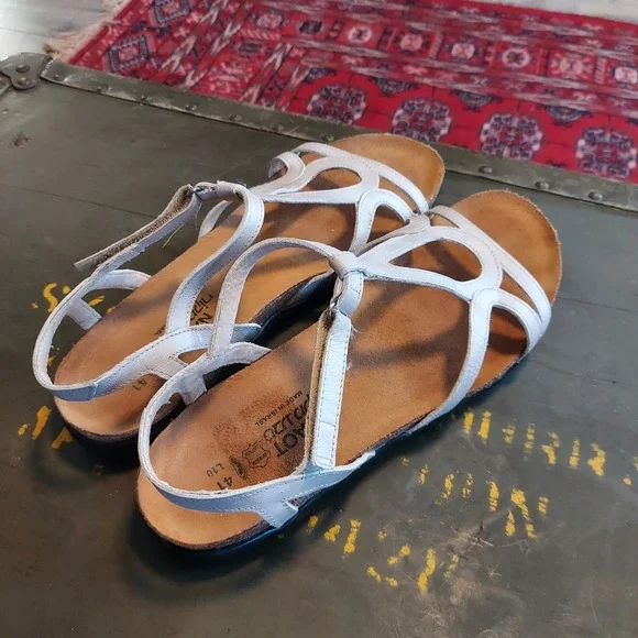 Naot White Leather Strappy Sandals Womens 41 L10 Made in Israel Cutout Flat - Picture 3 of 4